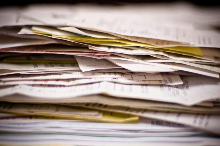 Keeping business records as a sole trader: what to keep and for how long